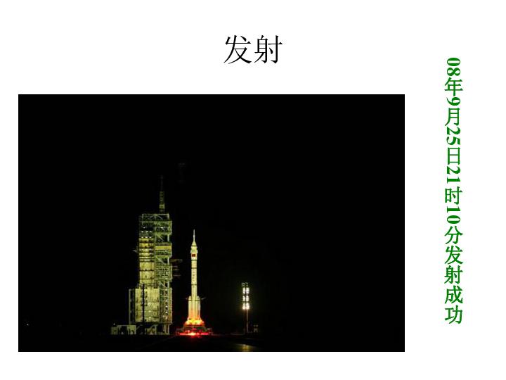 小伙卖“奇葩”泡面，15元1碗，一早上能卖300碗，顾客开车排队买